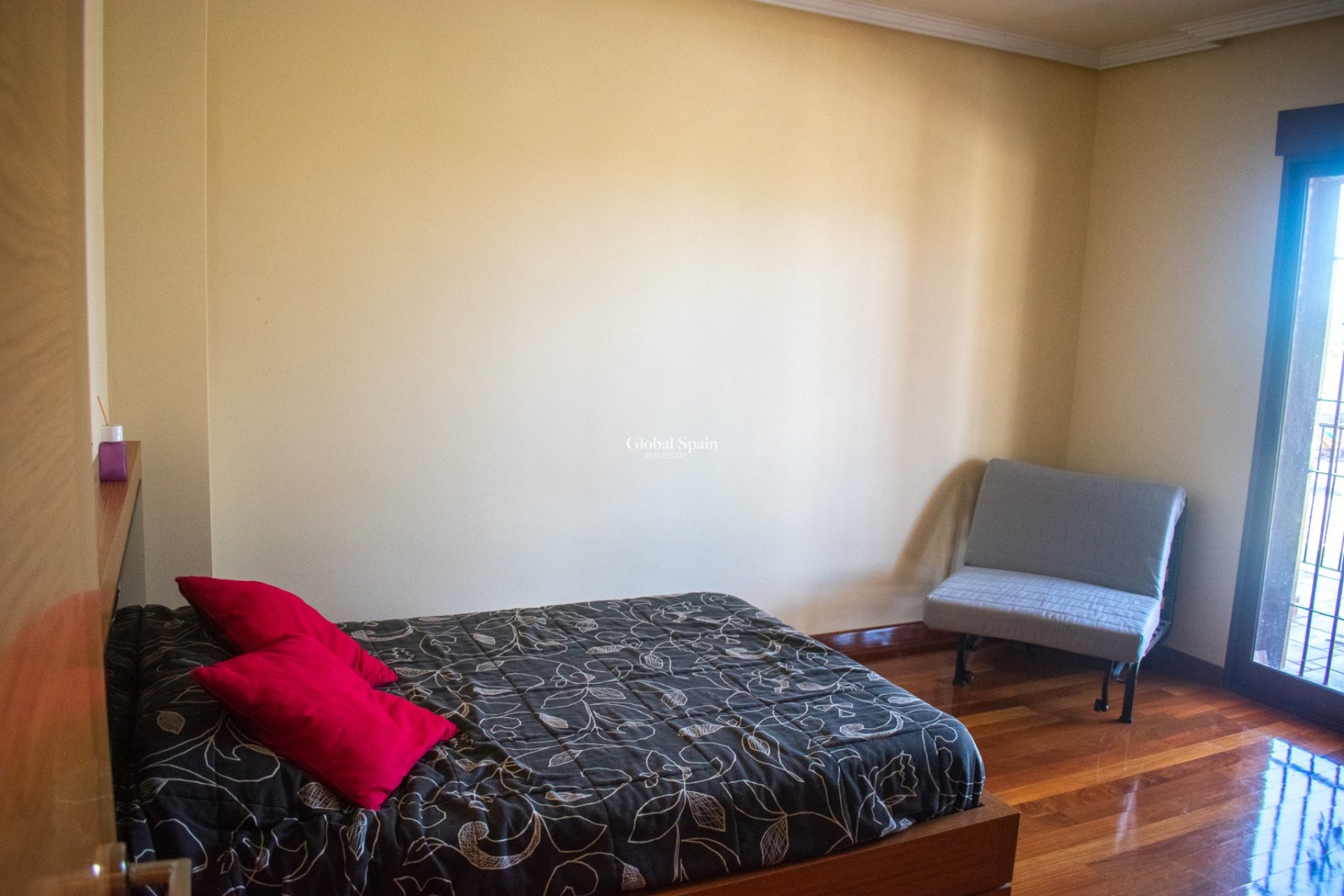 Resale - HOUSE -
ORIHUELA - El raal