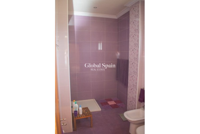 Resale - HOUSE -
ORIHUELA - El raal