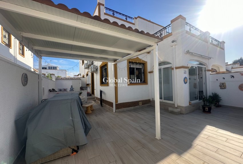Resale - HOUSE -
ORIHUELA - Entre Naranjos