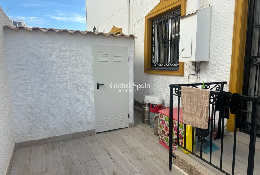 Resale - HOUSE -
ORIHUELA - Entre Naranjos