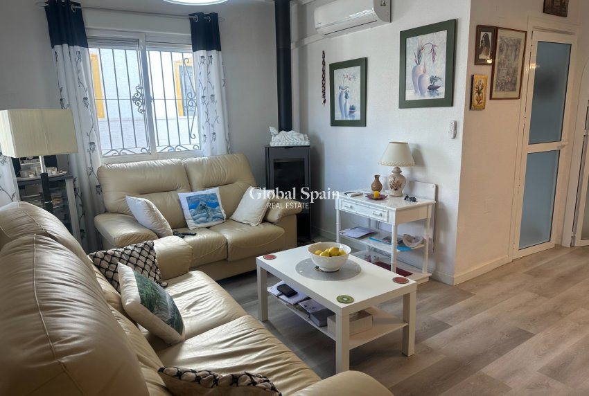 Resale - HOUSE -
ORIHUELA - Entre Naranjos