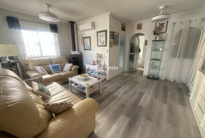 Resale - HOUSE -
ORIHUELA - Entre Naranjos