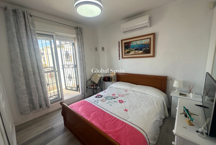 Resale - HOUSE -
ORIHUELA - Entre Naranjos