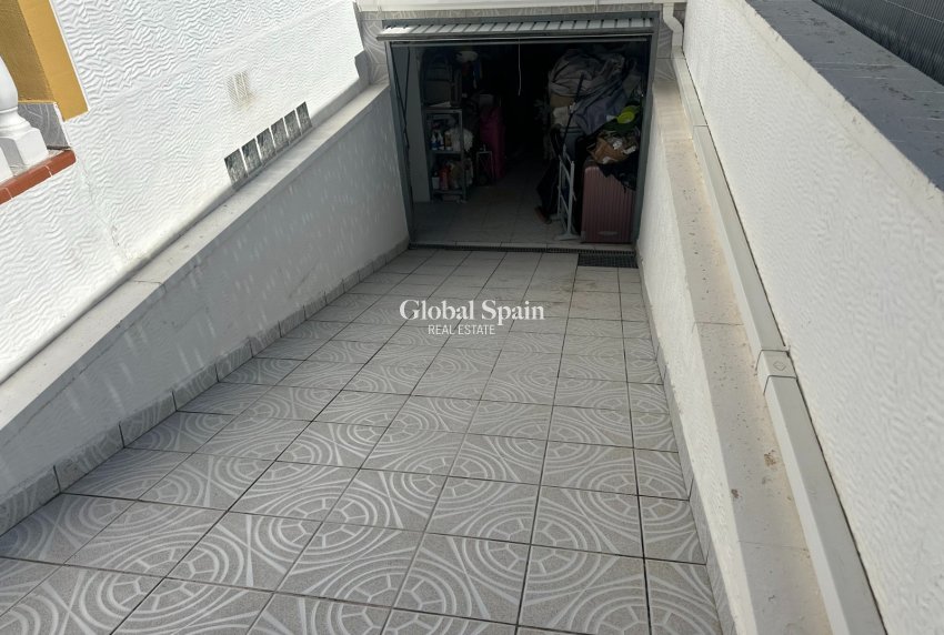 Resale - HOUSE -
ORIHUELA - Entre Naranjos