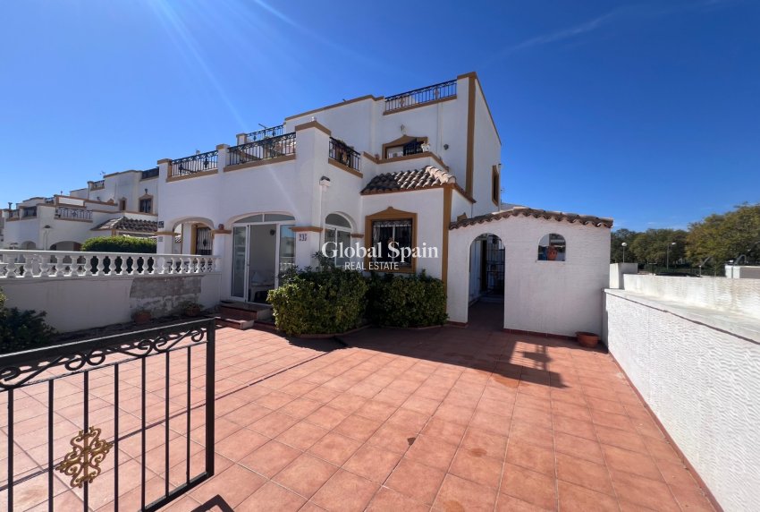 Resale - HOUSE -
ORIHUELA - Entre Naranjos