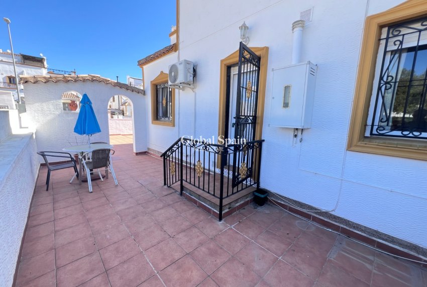 Resale - HOUSE -
ORIHUELA - Entre Naranjos