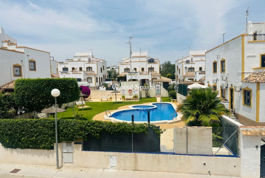 Resale - HOUSE -
ORIHUELA - Entre Naranjos