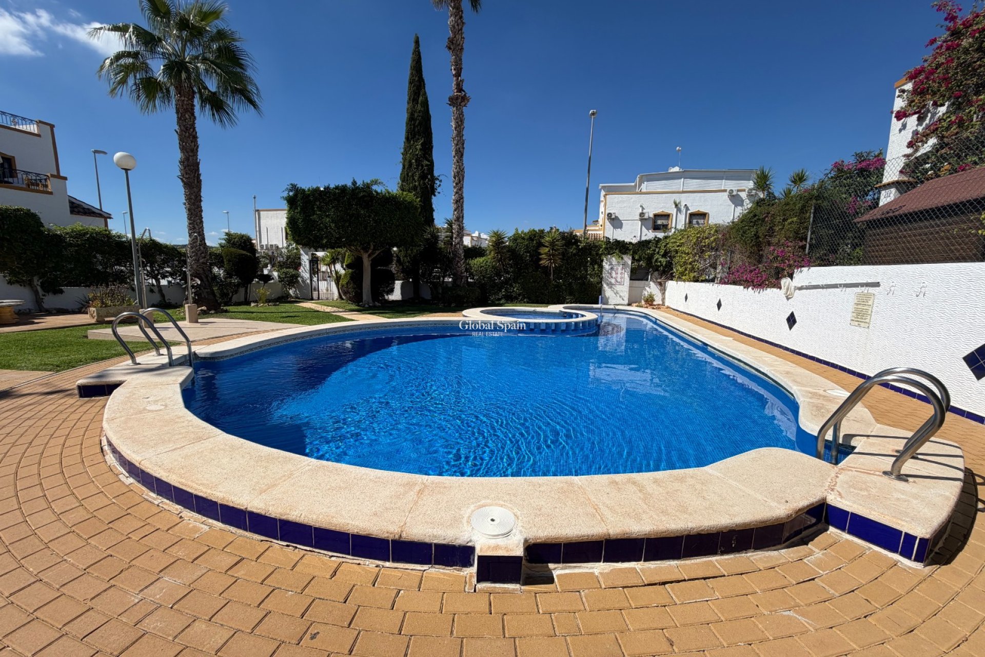 Resale - HOUSE -
ORIHUELA - Entre Naranjos