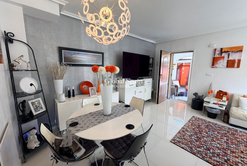 Resale - HOUSE -
ORIHUELA - Entre Naranjos