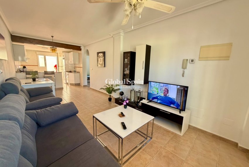 Resale - HOUSE -
ORIHUELA - Entre Naranjos