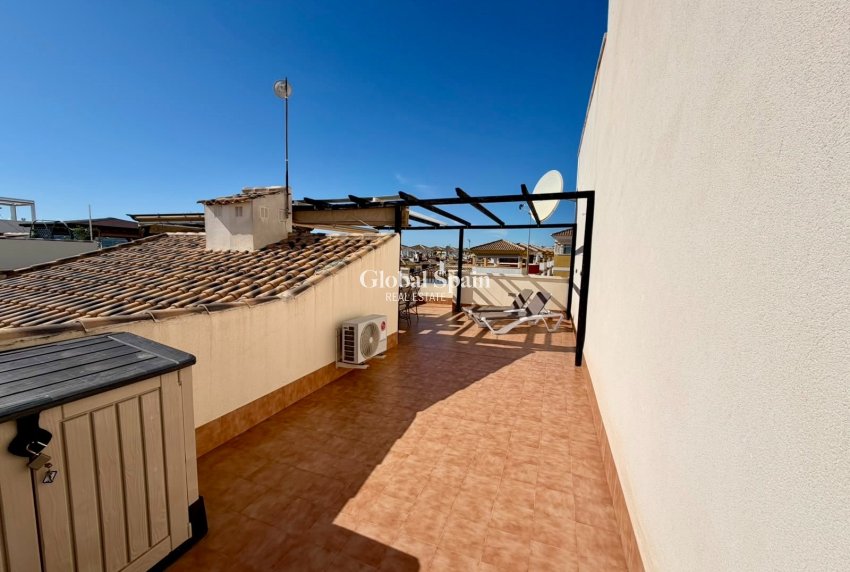 Resale - HOUSE -
ORIHUELA - Entre Naranjos