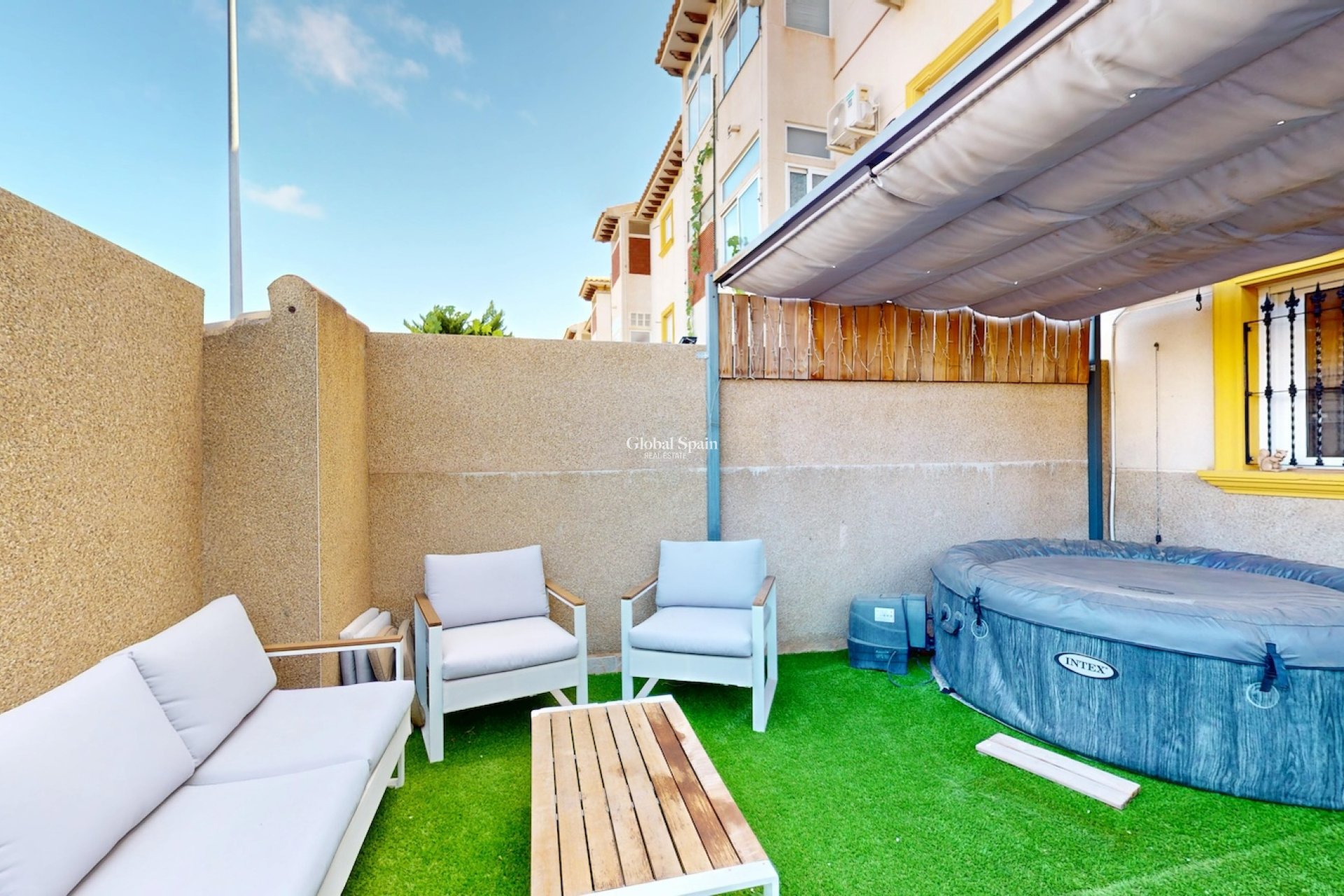 Resale - HOUSE -
ORIHUELA - Inland