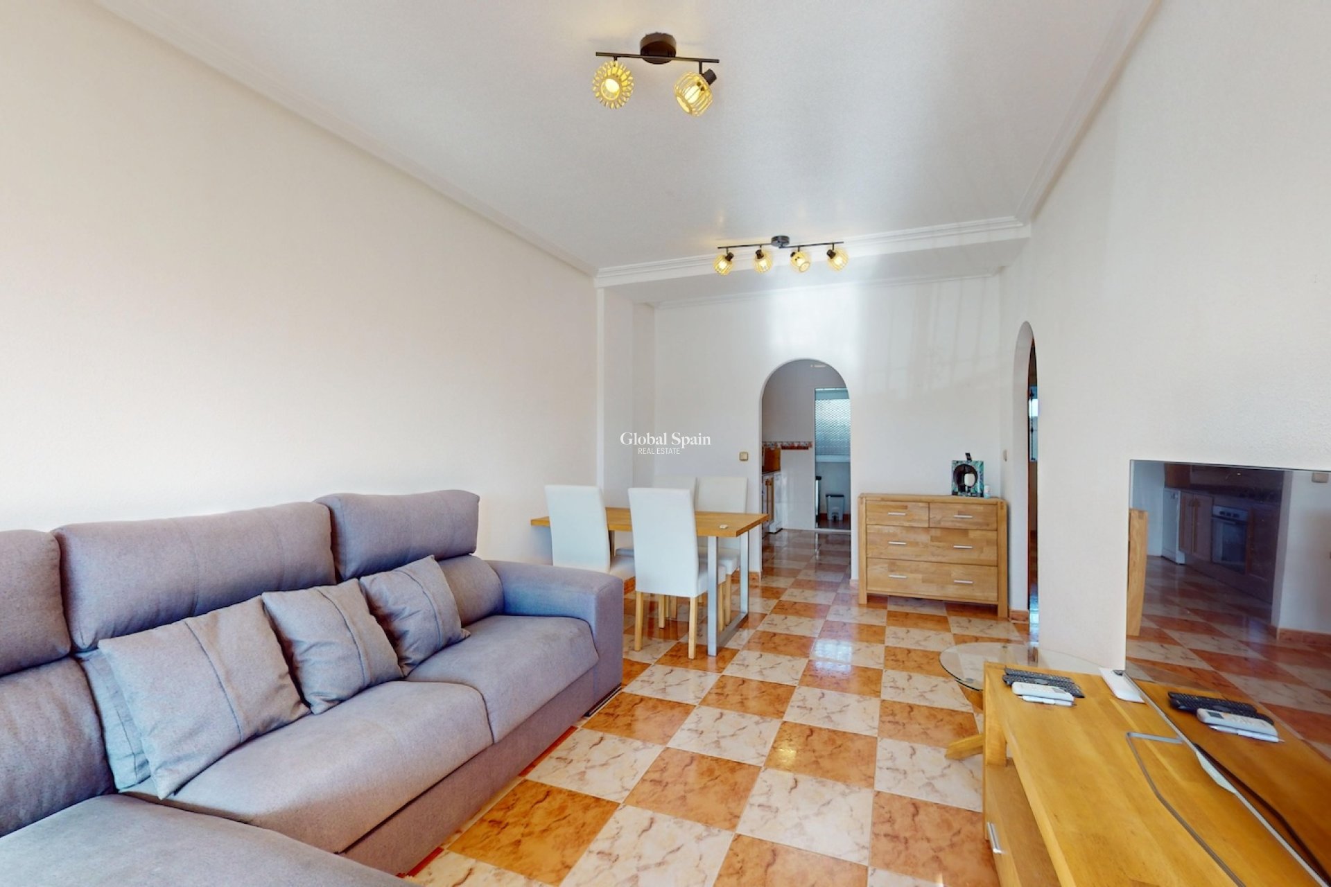 Resale - HOUSE -
ORIHUELA - Inland