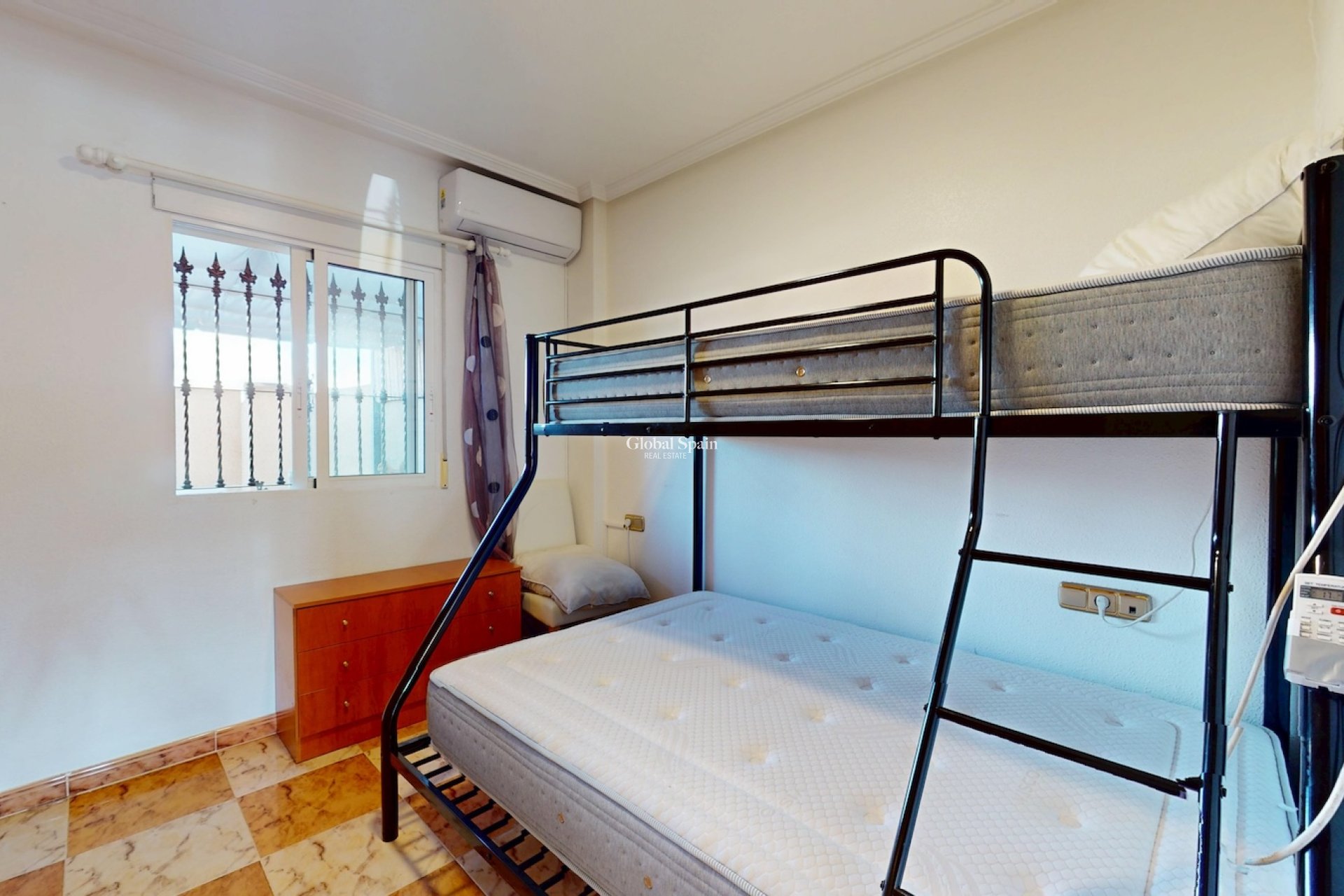 Resale - HOUSE -
ORIHUELA - Inland