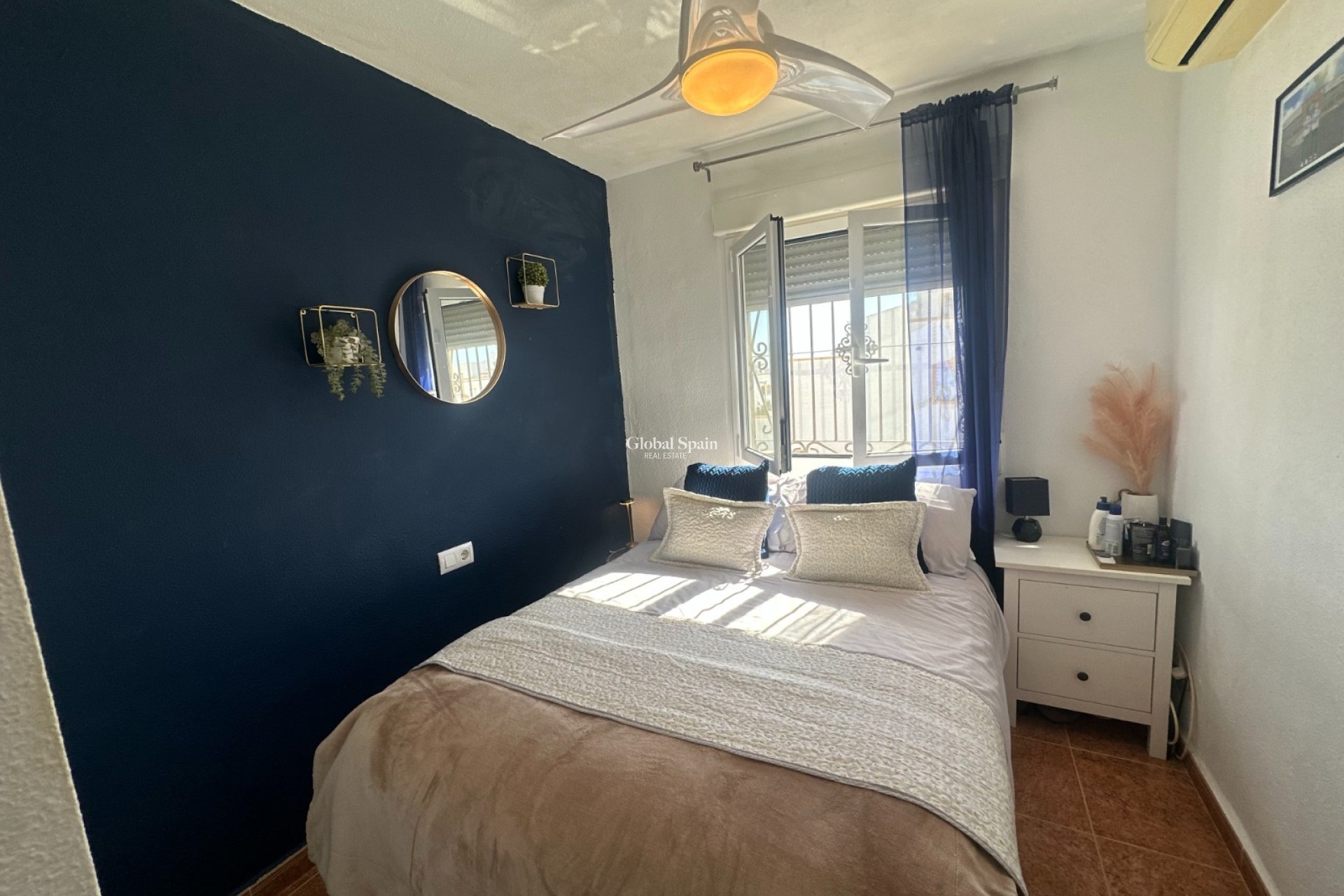 Resale - HOUSE -
ORIHUELA - Inland