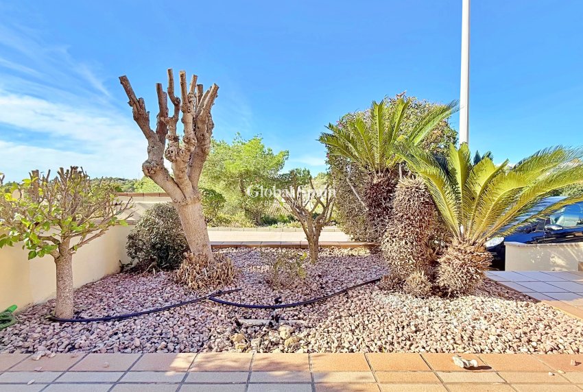 Resale - HOUSE -
ORIHUELA - Inland