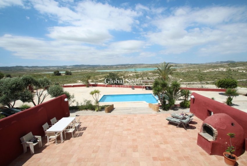 Resale - HOUSE -
ORIHUELA - Inland