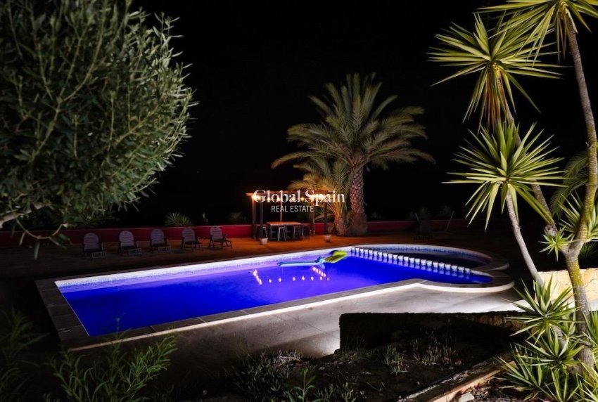 Resale - HOUSE -
ORIHUELA - Inland