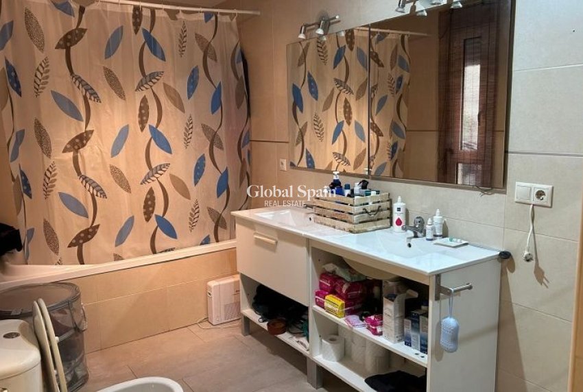 Resale - HOUSE -
ORIHUELA - Inland