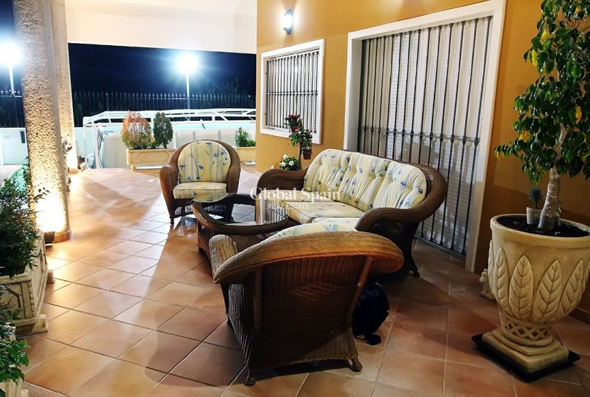 Resale - HOUSE -
ORIHUELA - Inland