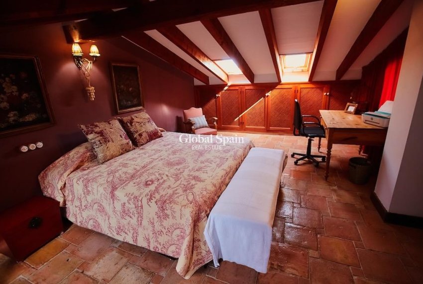 Resale - HOUSE -
ORIHUELA - Inland