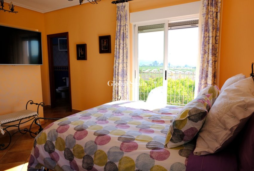 Resale - HOUSE -
ORIHUELA - Inland