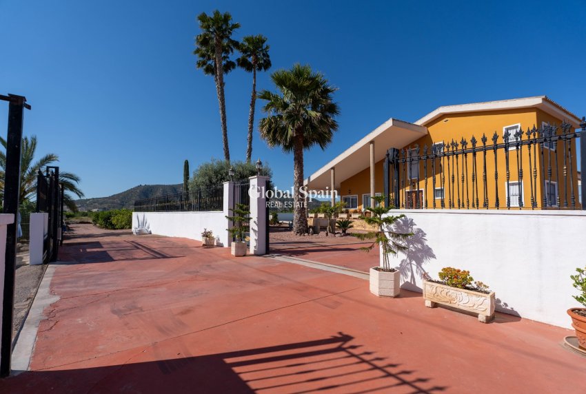 Resale - HOUSE -
ORIHUELA - Inland