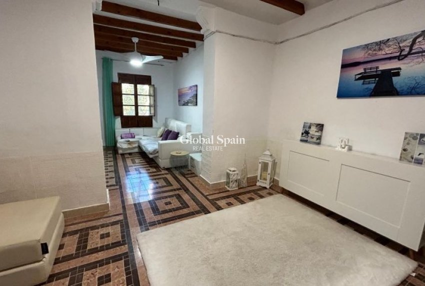 Resale - HOUSE -
ORIHUELA - Inland