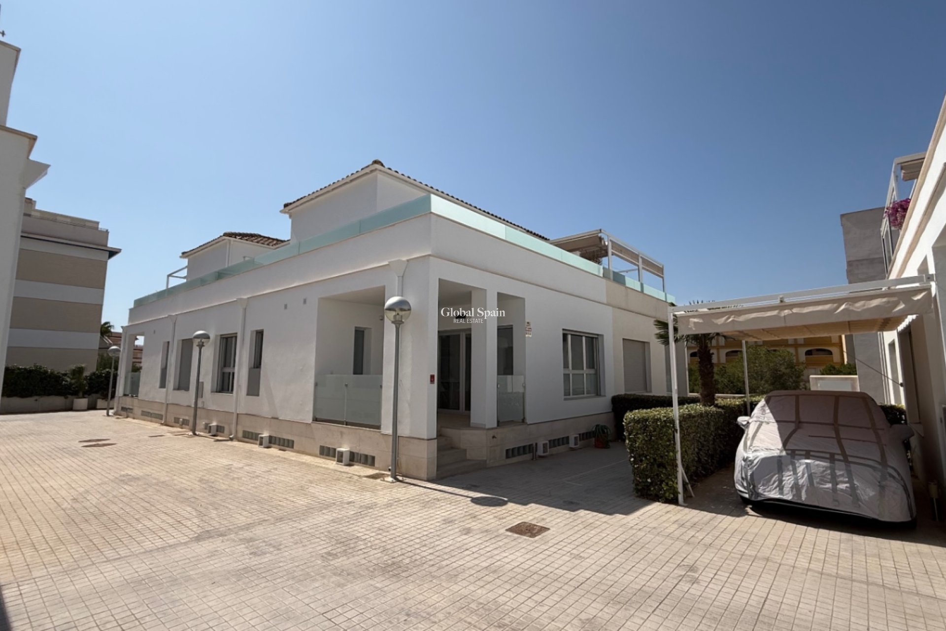 Resale - HOUSE -
ORIHUELA - Inland