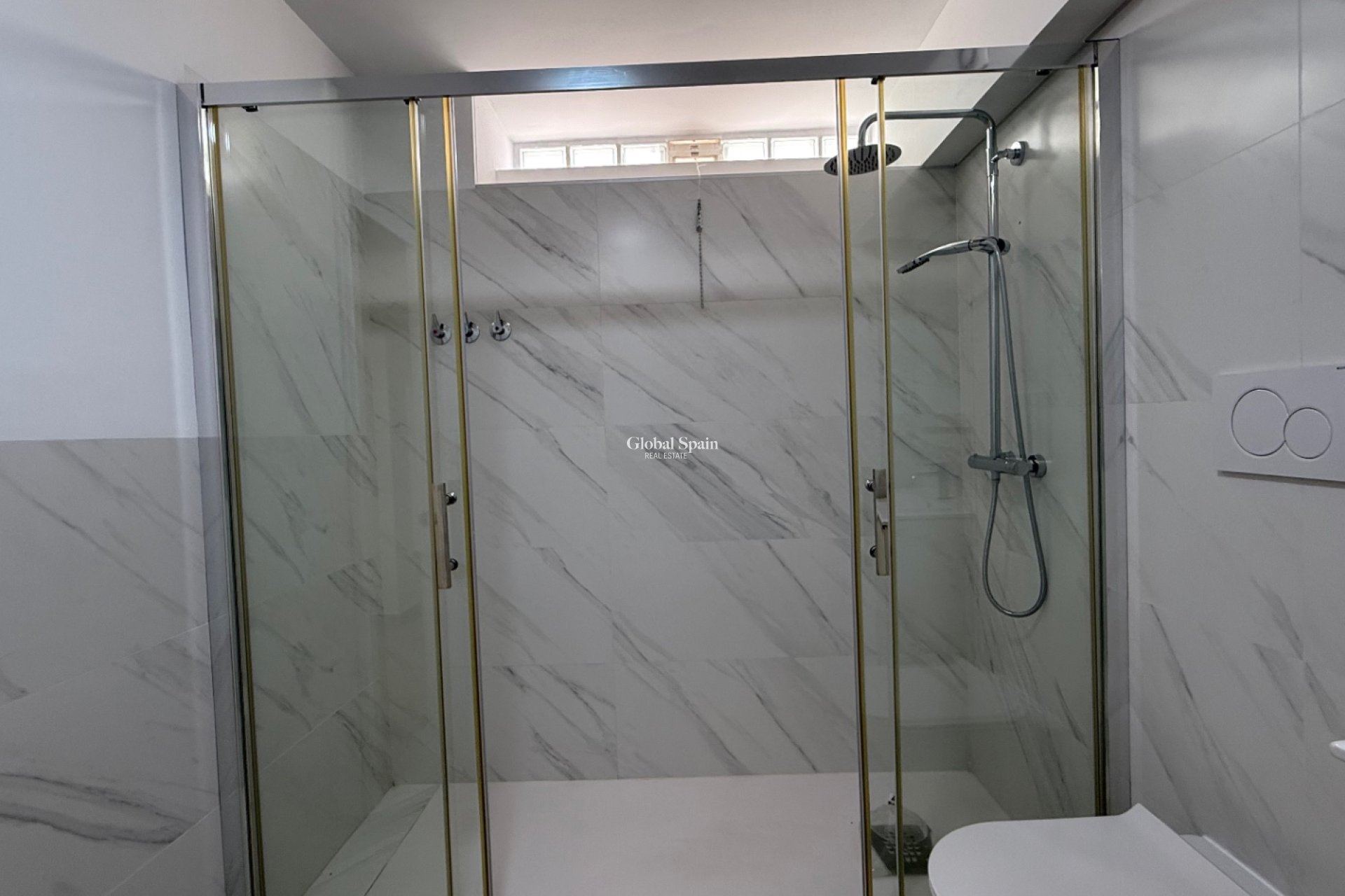 Resale - HOUSE -
ORIHUELA - Inland