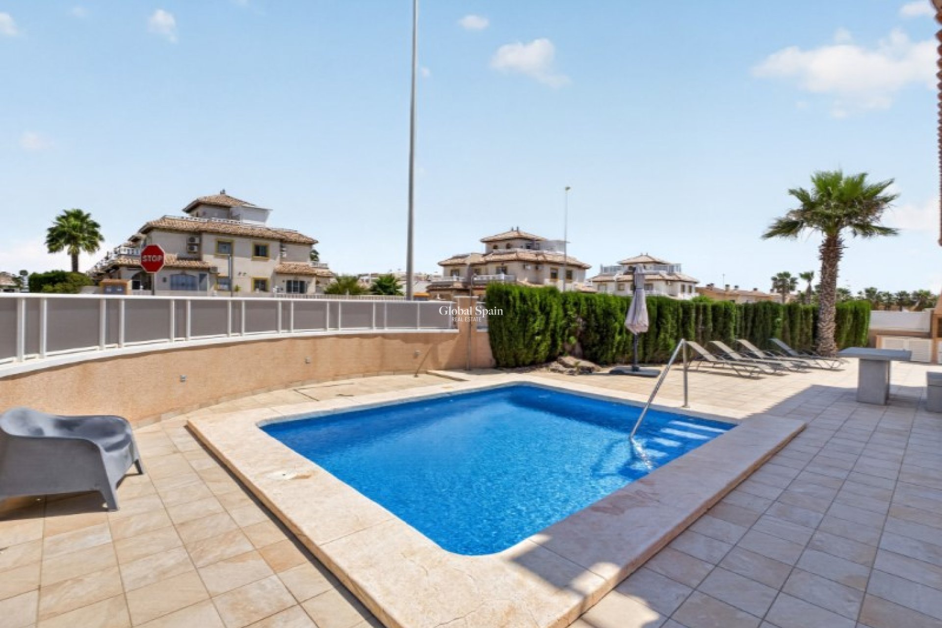 Resale - HOUSE -
ORIHUELA - Inland