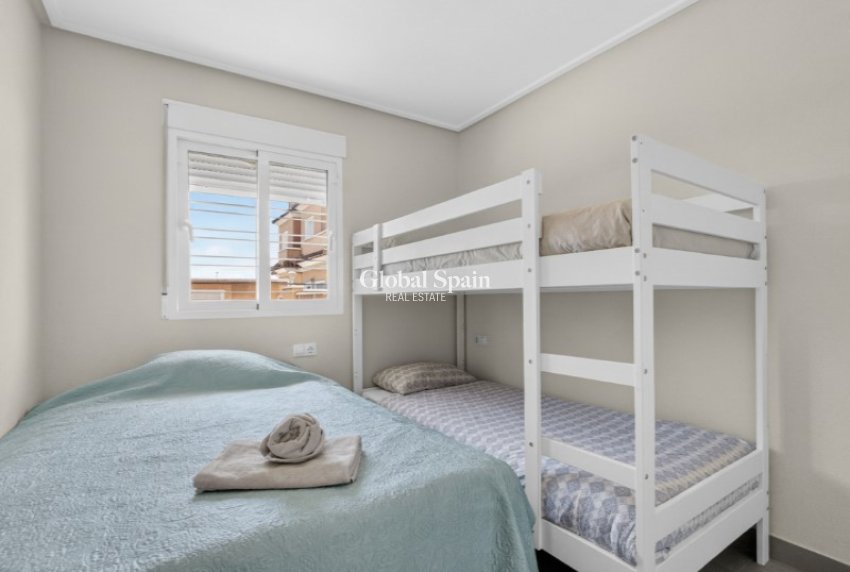 Resale - HOUSE -
ORIHUELA - Inland