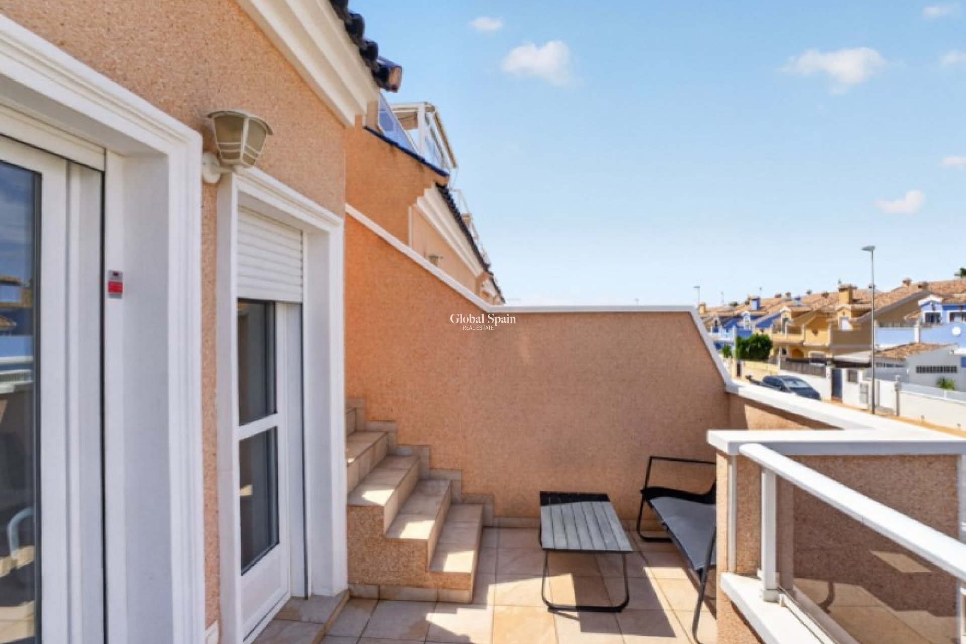 Resale - HOUSE -
ORIHUELA - Inland