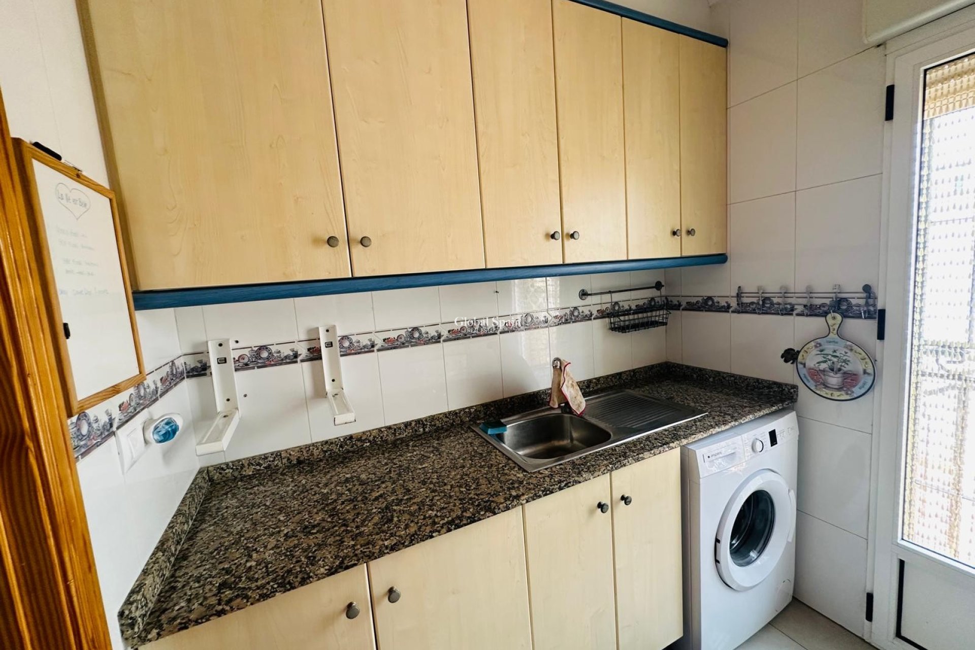 Resale - HOUSE -
ORIHUELA - Inland