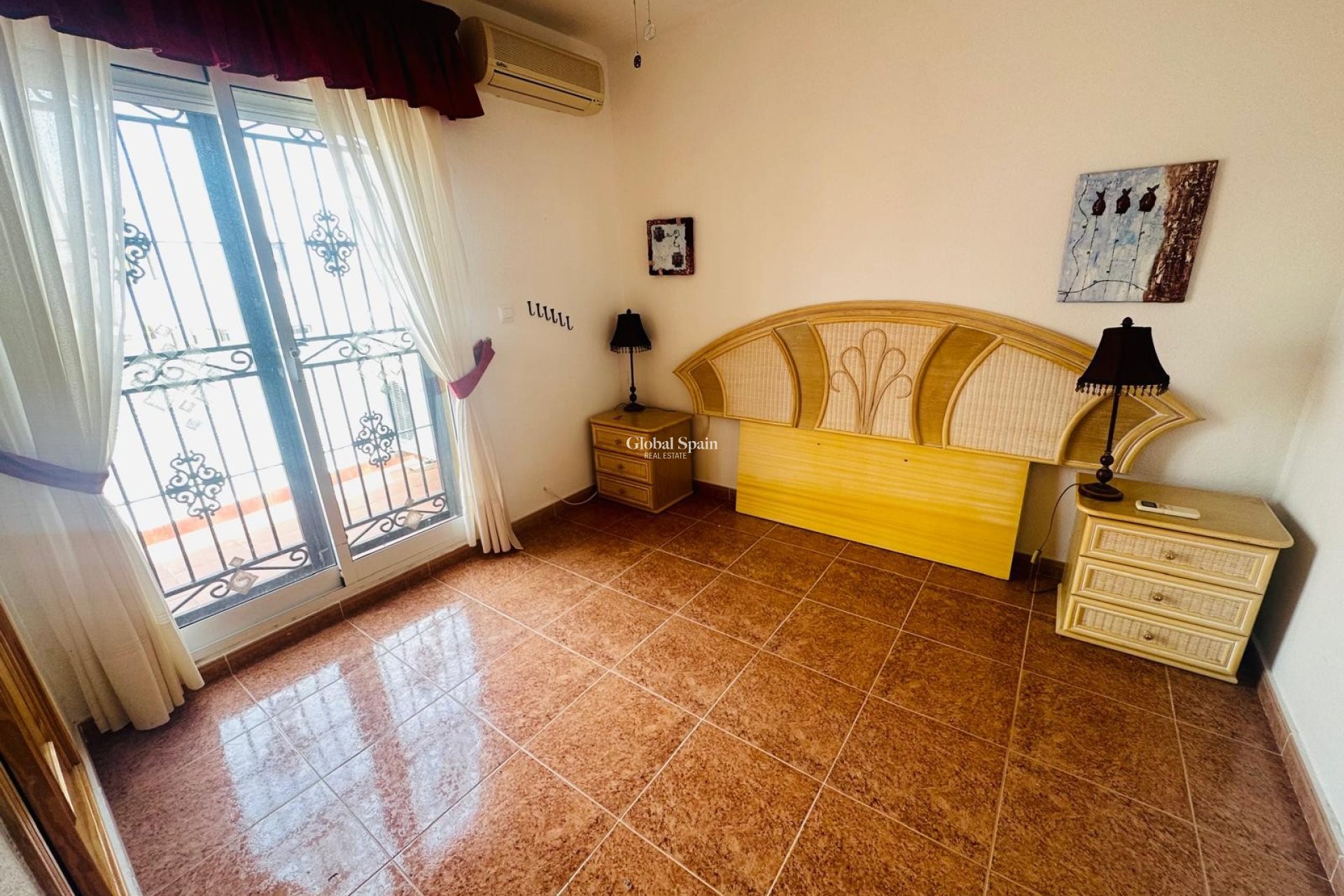 Resale - HOUSE -
ORIHUELA - Inland