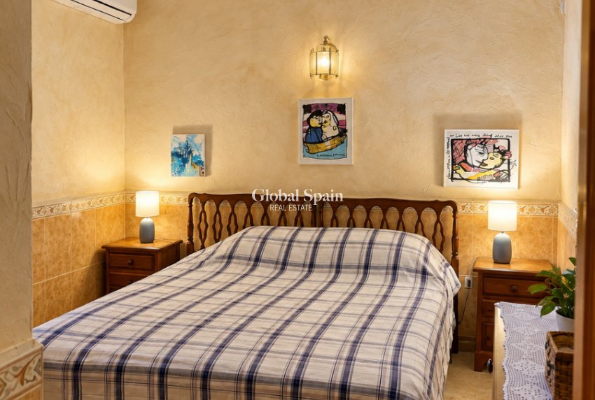 Resale - HOUSE -
ORIHUELA - Inland