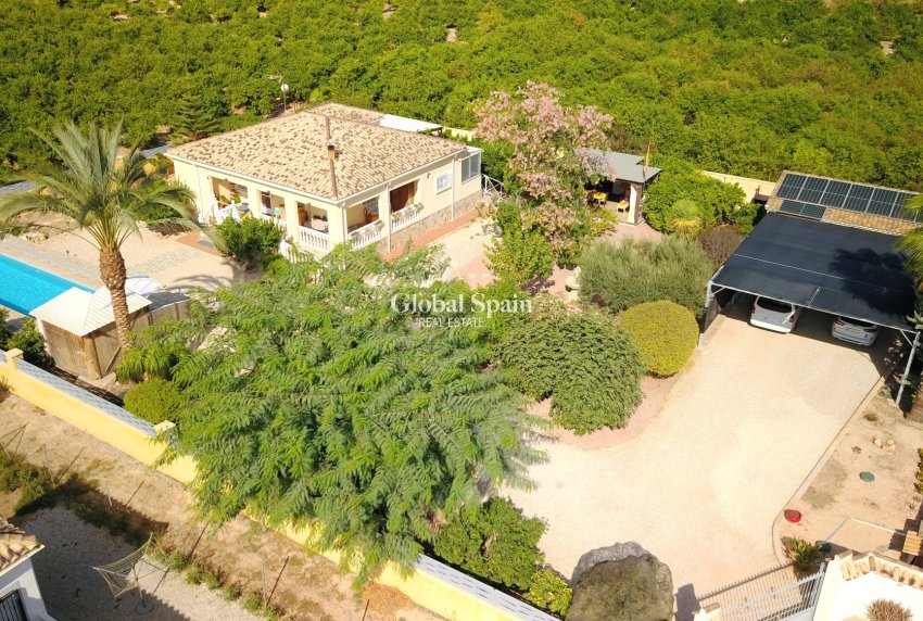 Resale - HOUSE -
Orihuela - La Campaneta