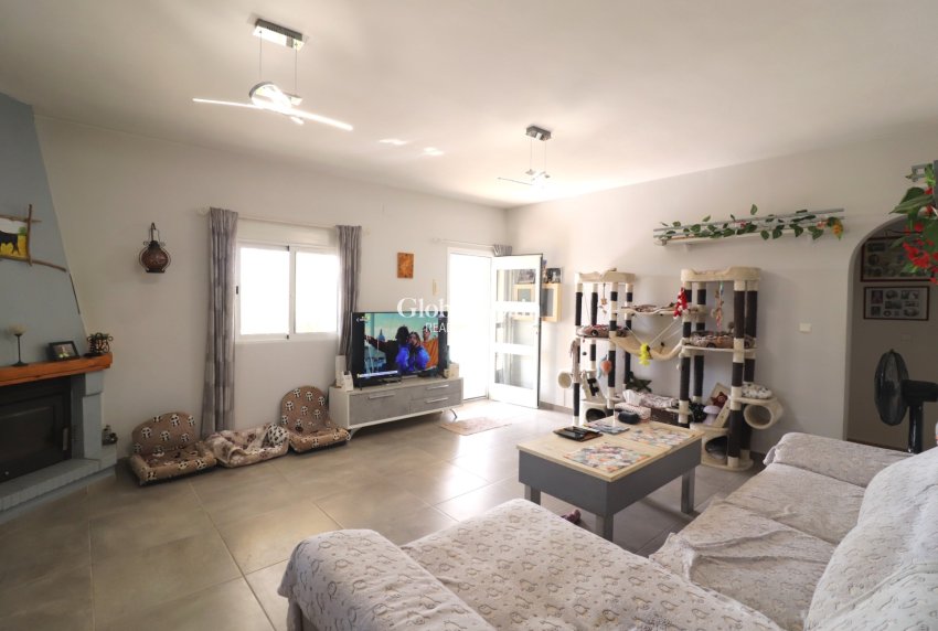 Resale - HOUSE -
Orihuela - La Campaneta