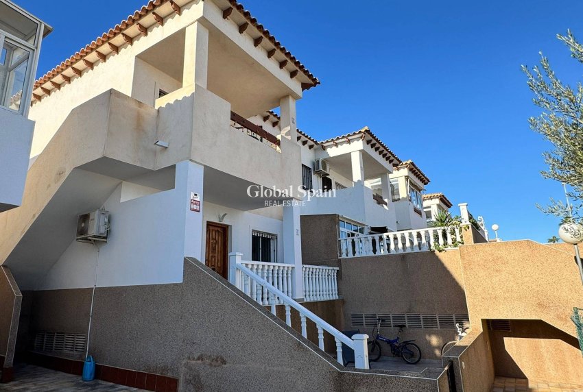 Resale - HOUSE -
ORIHUELA - Los Balcones Y Los Altos
