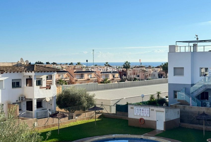 Resale - HOUSE -
ORIHUELA - Los Balcones Y Los Altos