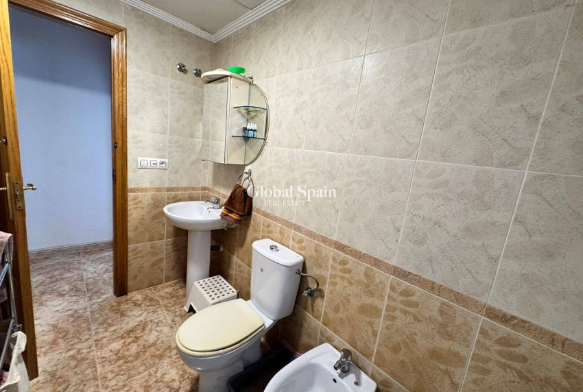 Resale - HOUSE -
ORIHUELA - Los Balcones Y Los Altos