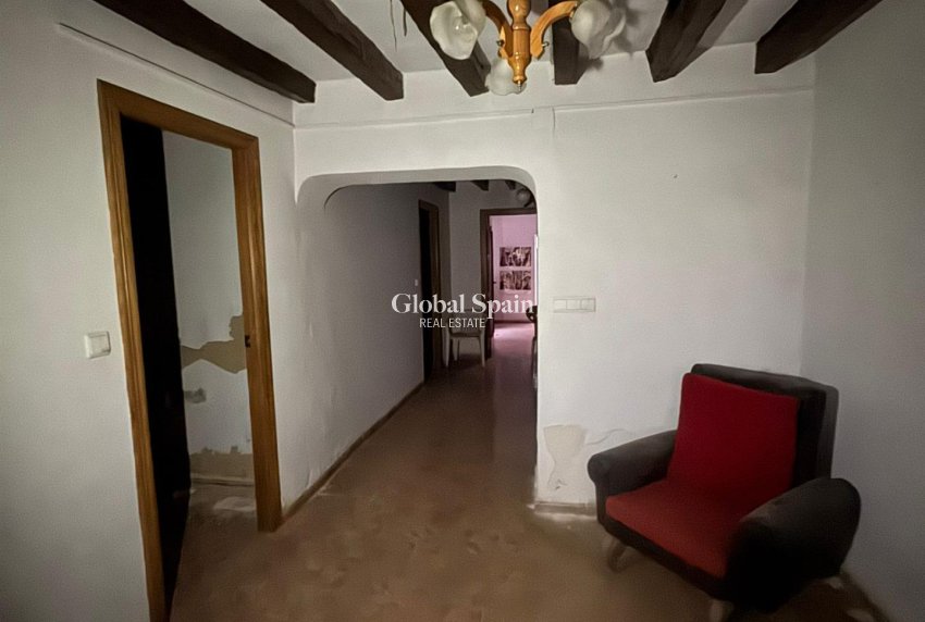 Resale - HOUSE -
ORIHUELA - Orihuela Ciudad