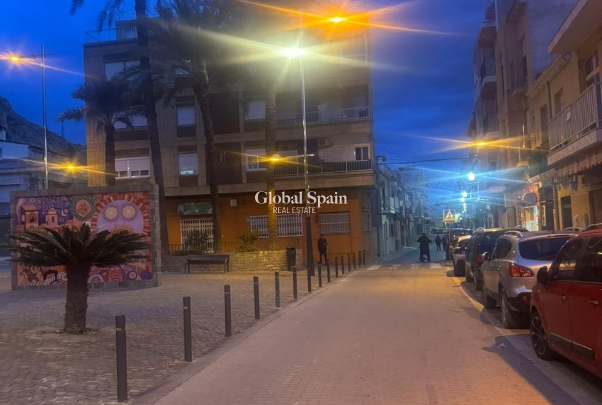 Resale - HOUSE -
ORIHUELA - Orihuela Ciudad