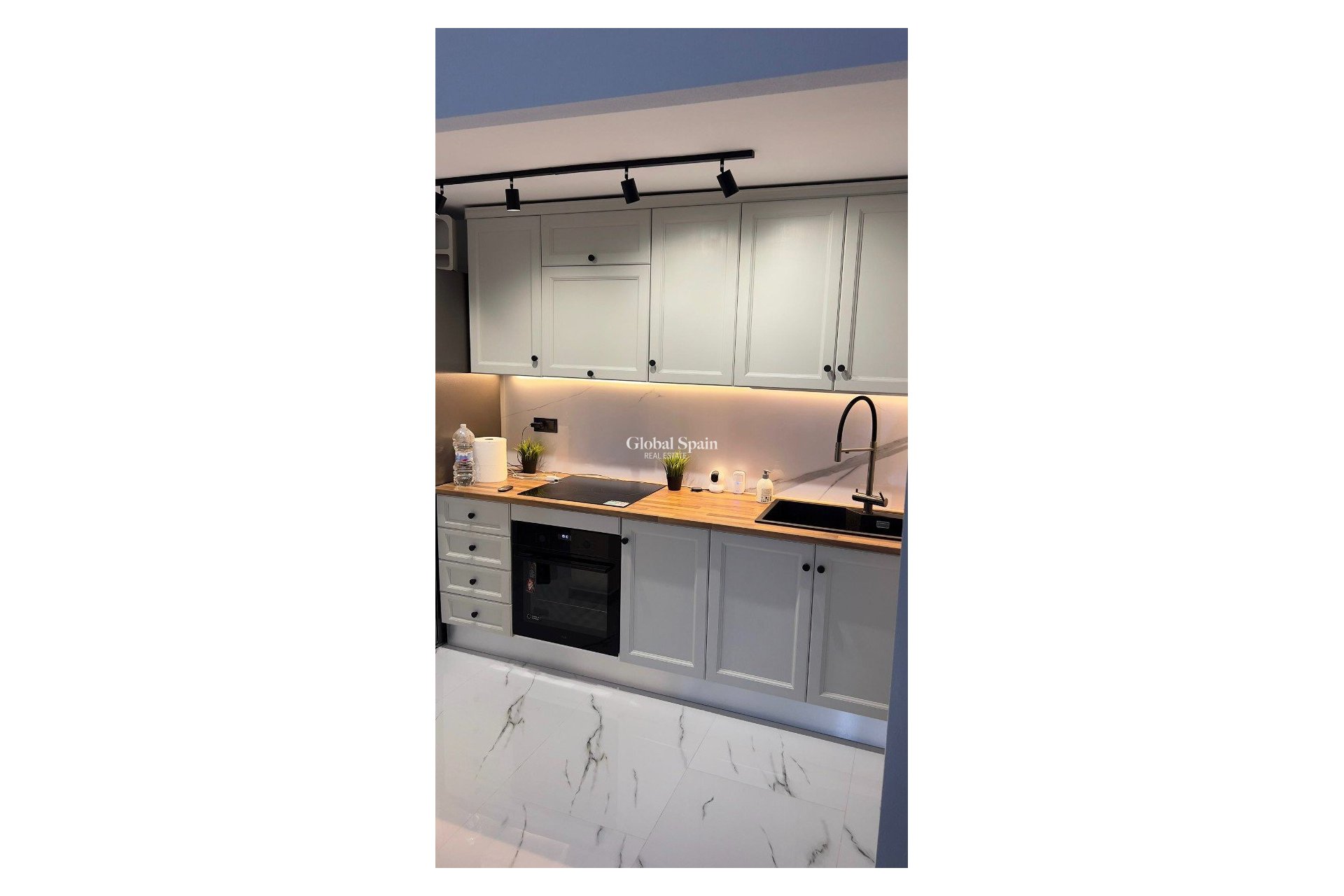 Resale - House -
ORIHUELA - Orihuela Costa