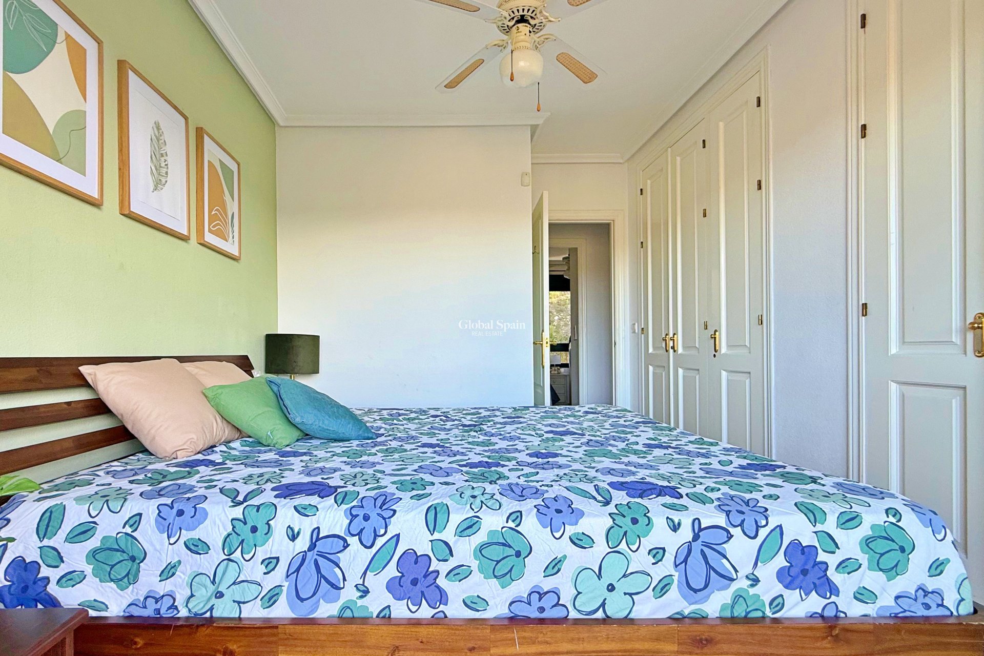 Resale - HOUSE -
ORIHUELA - Orihuela Costa