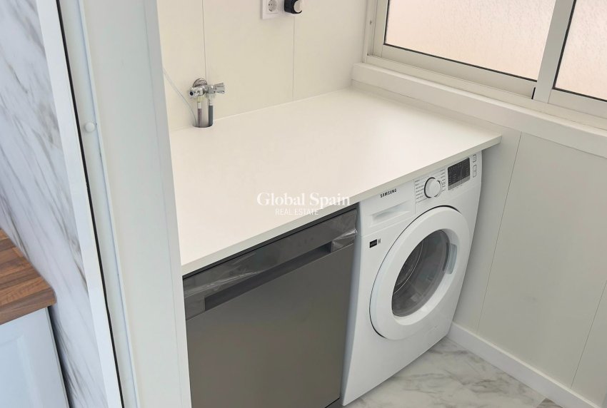 Resale - HOUSE -
ORIHUELA - Orihuela Costa