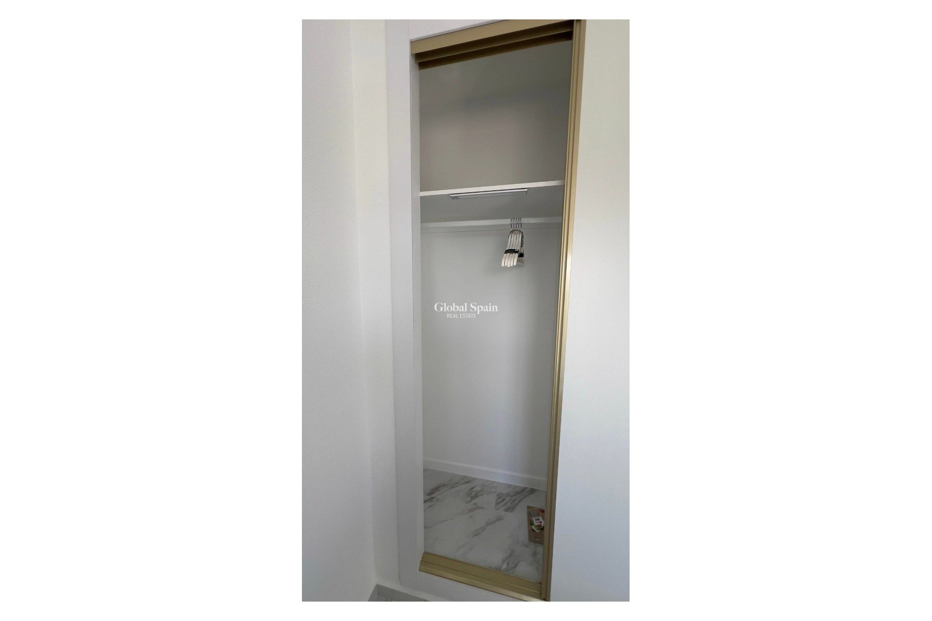 Resale - HOUSE -
ORIHUELA - Orihuela Costa