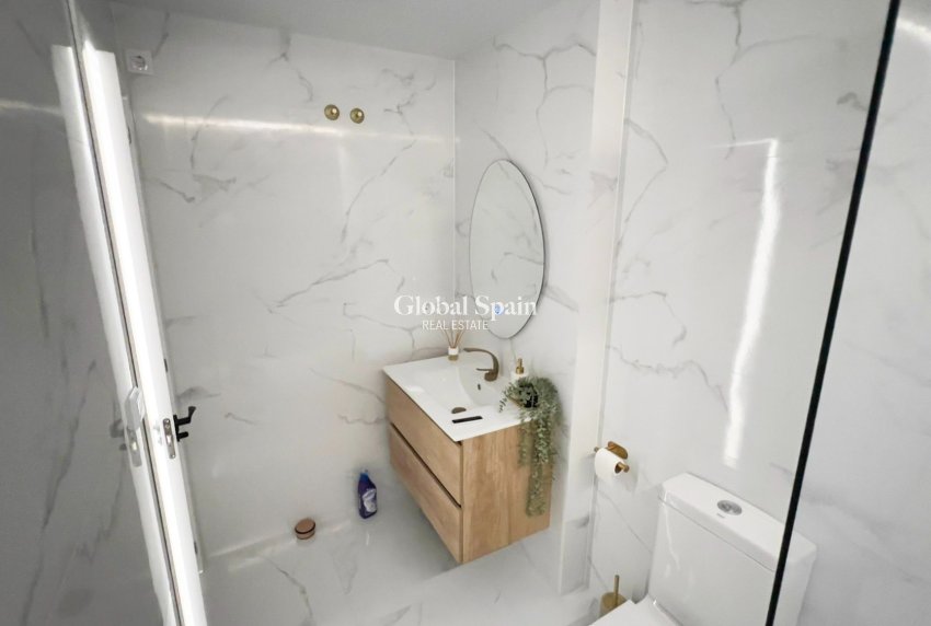 Resale - HOUSE -
ORIHUELA - Orihuela Costa