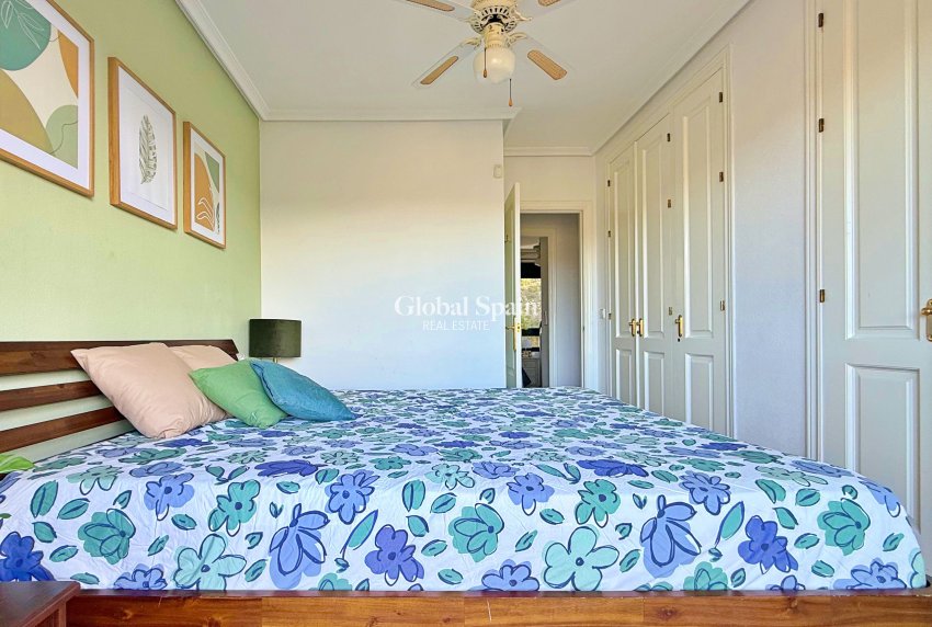 Resale - HOUSE -
ORIHUELA - Orihuela Costa