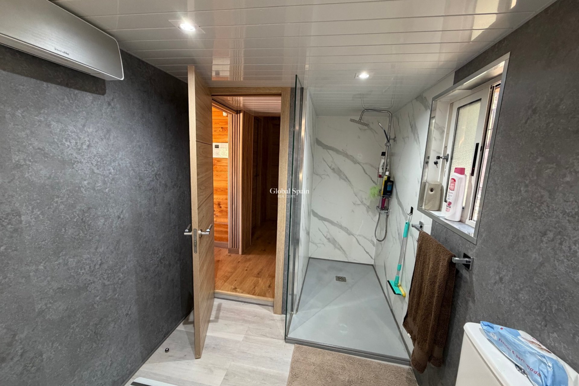 Resale - HOUSE -
ORIHUELA - Torremendo